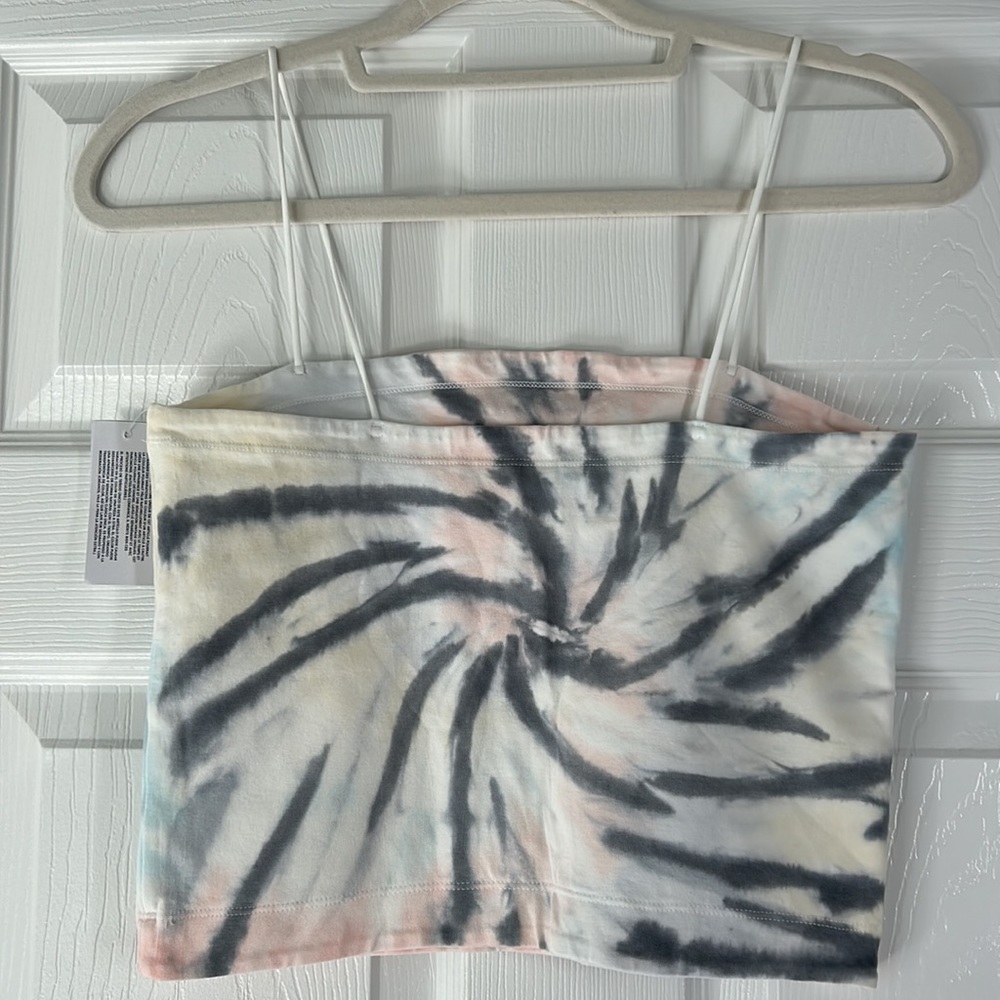 NWT American Eagle crop top. Size large. So cute! - Picture 5 of 10